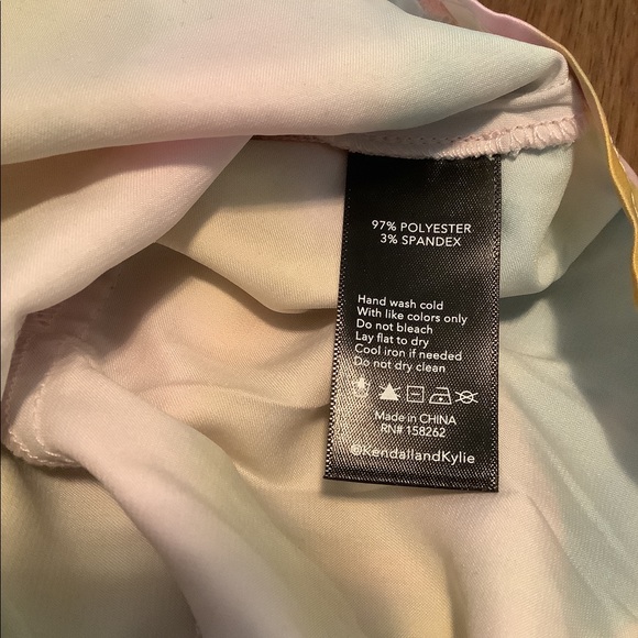 NWT KENDALL And KYLIE womens summer colour Tie Dye Blouse Lightweight Size L - Picture 8 of 8